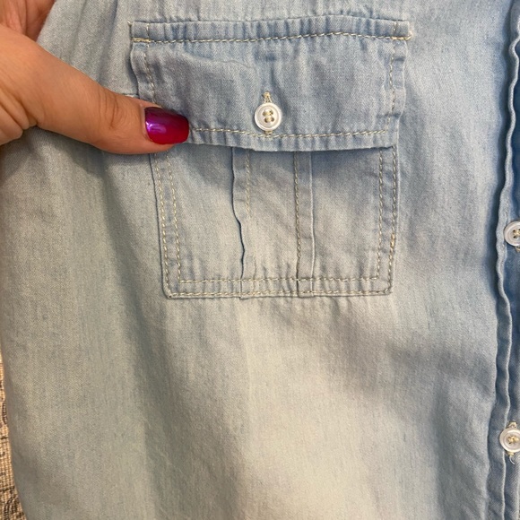 Denim short sleeve button up. White washed - Picture 2 of 5
